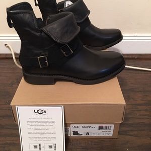 Ugg Cybele ankle bootie