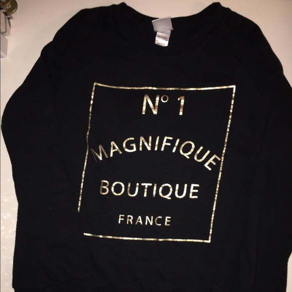 Sweatshirt