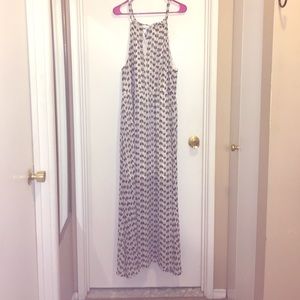 Black & white maxi dress