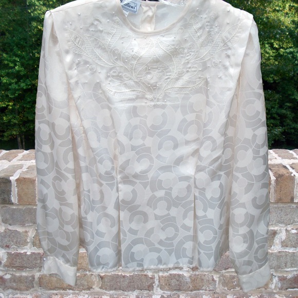 Notations Tops - Vintage Back Button Down Blouse - Size 14