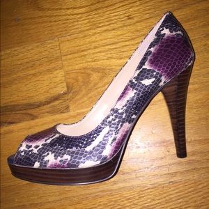Calvin Klein - Purple Snakeskin Leather Pumps