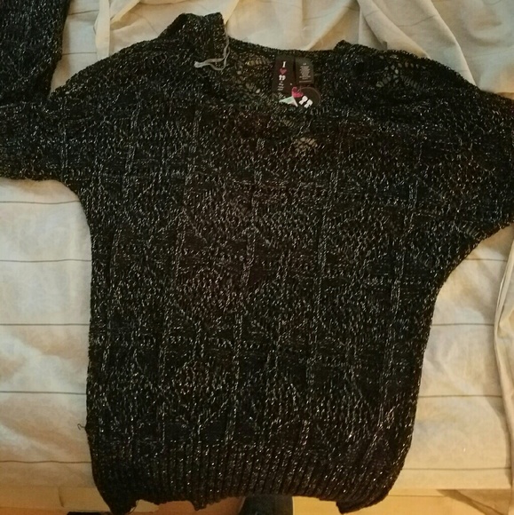 Black shirt by Boy + Girl Size L