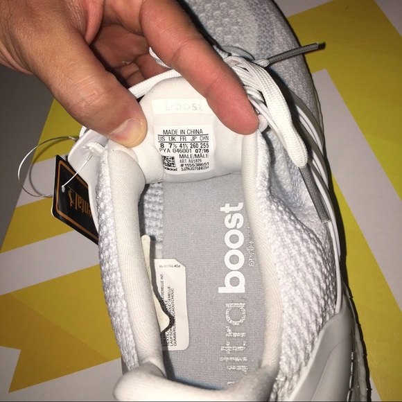 Triple white ultra boost - Picture 3 of 4