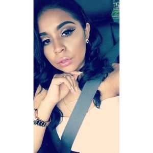 Meet your Posher, Andrea