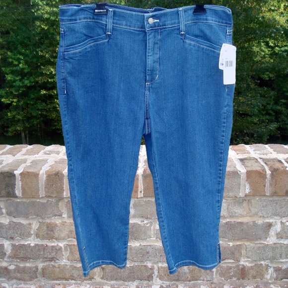 NYDJ Denim - Not Your Daughter's Jeans (NYDJ) Capri - Size 14W