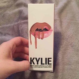 KYLIE lip kit