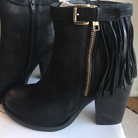 Steve Madden Shoes - Steve Madden Fringe Gold Zipper Chunky Heel Boots
