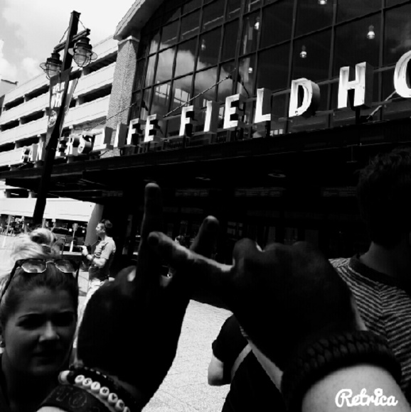 Meet your Posher, Nicole - Picture 1 of 1