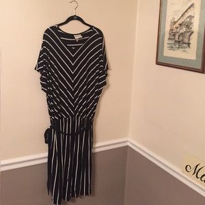 Black and white AVA & VIV dress