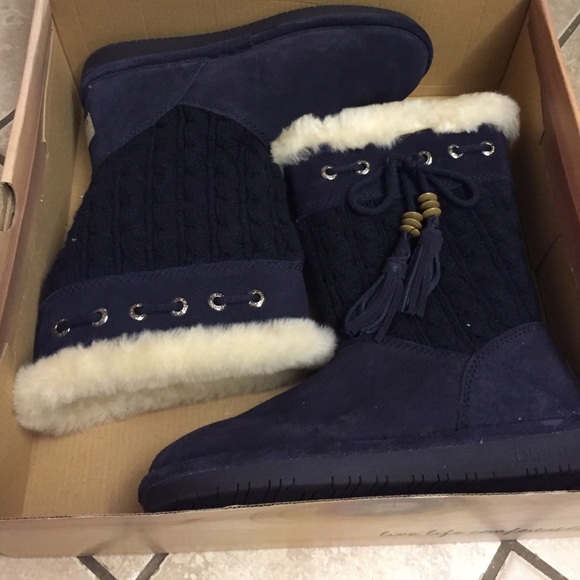 Women's Bearpaw boots
