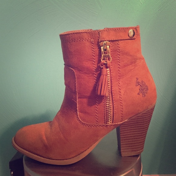 Size 8.5 booties