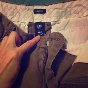 Olive chinos with pink stitch at waist