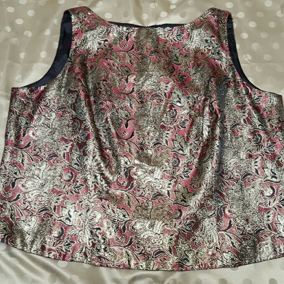 2 items bundles 30% off!   PARTY SLEEVELESS!