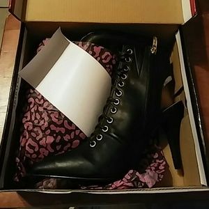 Brand New Heels: Heel height 4"