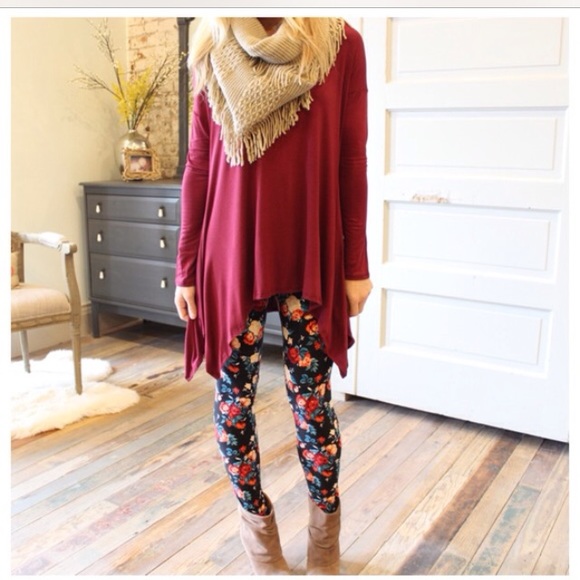 ✅Soft brushed knit leggings . Fits size S-L - Picture 4 of 5