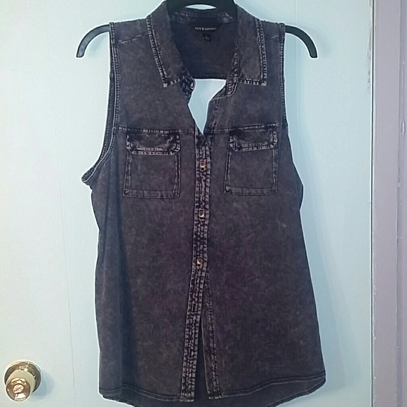 \ Sleeveless Dark Denim Top /