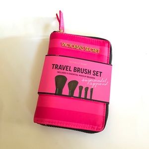 Victoria's Secret Travel Brush Set
