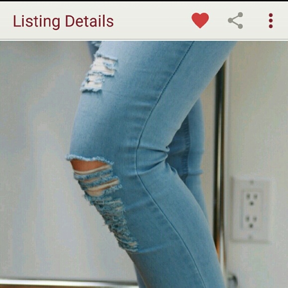 Light ripped jeans reposh from "11thstreet" - Picture 2 of 2