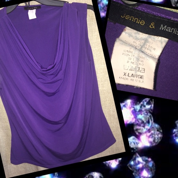 🎁Beautiful cowl neck blouse. My favorite color.
