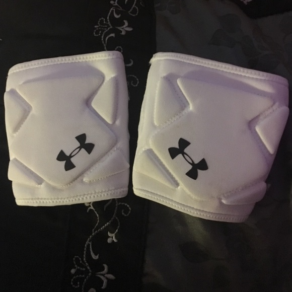 Reversible vollyball knee pads