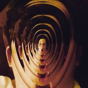 Meet your Posher, Carrie