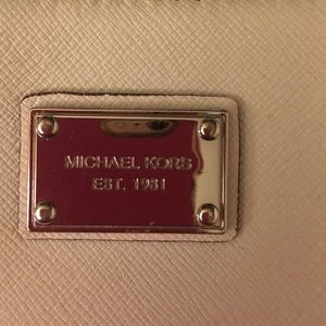 Michael Kors white small wristlet wallet