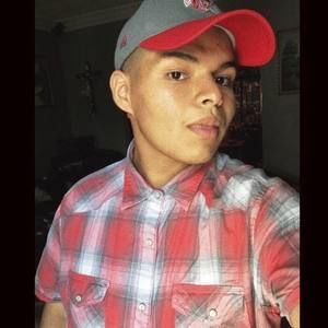 Meet your Posher, Javier