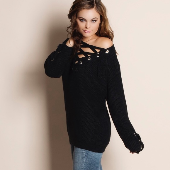 Lace Up Oversized Sweater - Picture 3 of 4