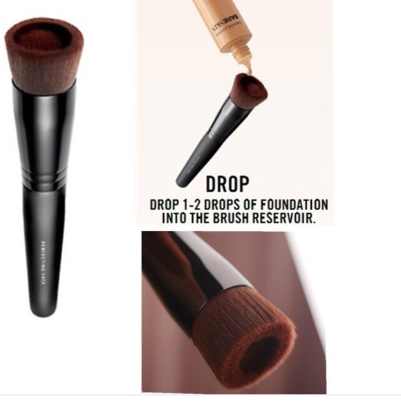 Bareminerals makeup brush & travel size foundation