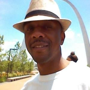 Meet your Posher, Elliot