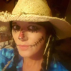 Meet your Posher, Tina