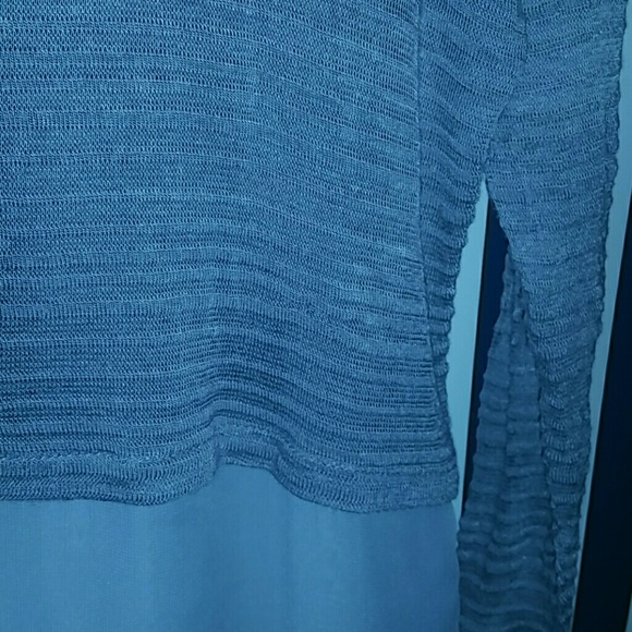 Happening in the present blouse xs - Picture 4 of 4