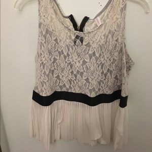 XL Sleeveless Peplum Top