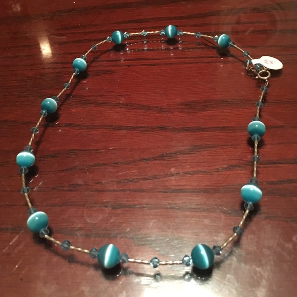 Blue and silver glass single strand necklace - Picture 2 of 5