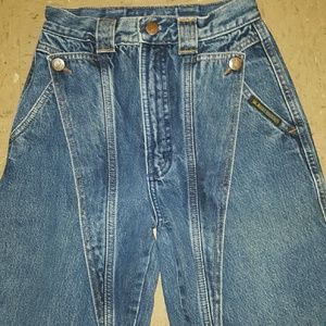 ❎SOLD❎Vintage High Waist Front Flaps Jean's 24