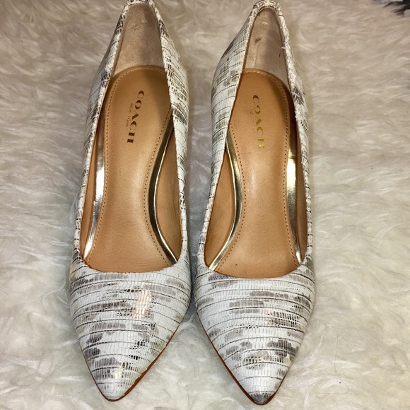 🌹NIB🌹 Beautiful Coach Heel!!!!