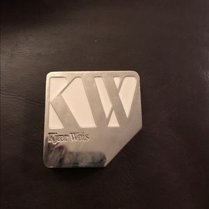 Kjaer Weis foundation compact (empty)