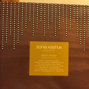 Sonia kashuk brushes