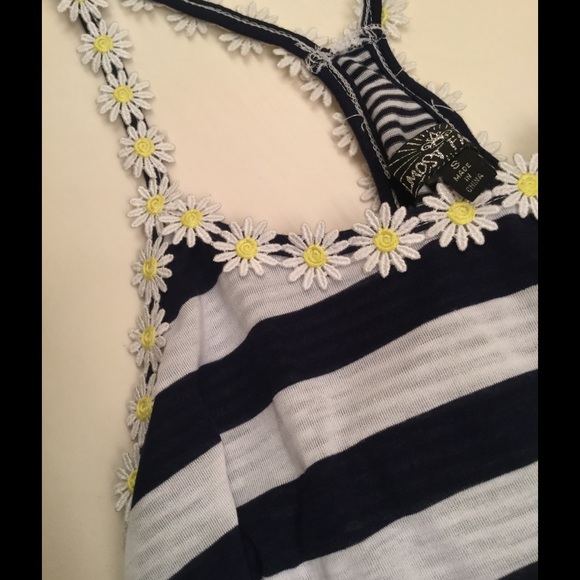Sun flower tank top - Picture 2 of 4