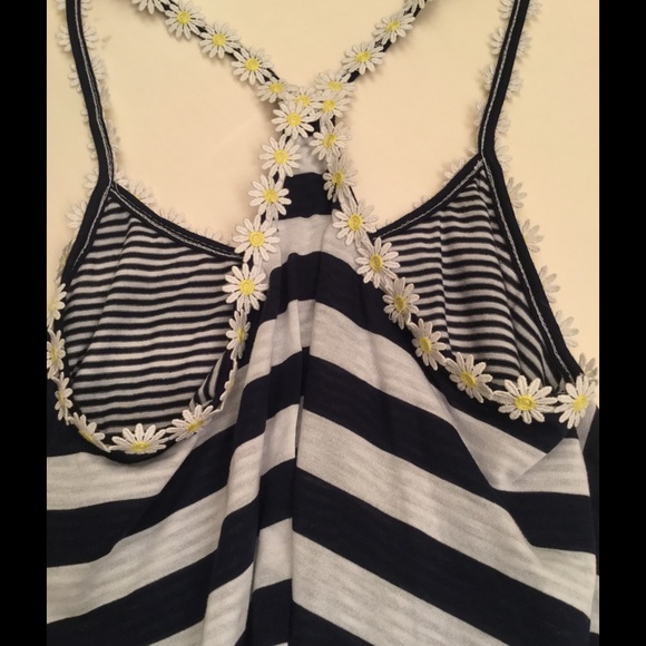 Sun flower tank top - Picture 3 of 4