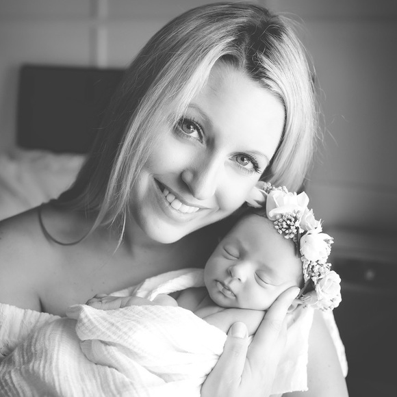 Meet your Posher, Ashley - Picture 1 of 1