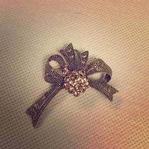 brooch