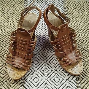 SALE🎉 BCBGENERATION Wedge Gladiator Sandals
