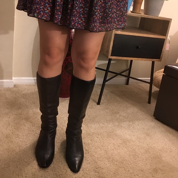 Black leather boots - liz Claiborne