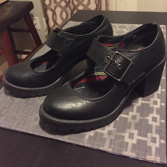 90s goth shoes