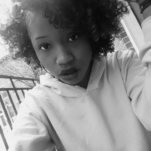 Meet your Posher, Alisia