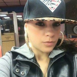 Meet your Posher, Yari