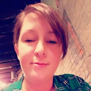 Meet your Posher, Leanne