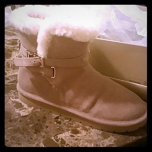 Michael kors winter booties