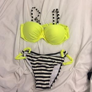 Never worn!!! Bikini
